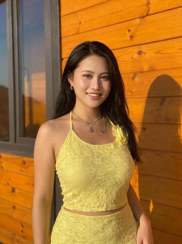 Tam, 22, from Dalat — verified profile